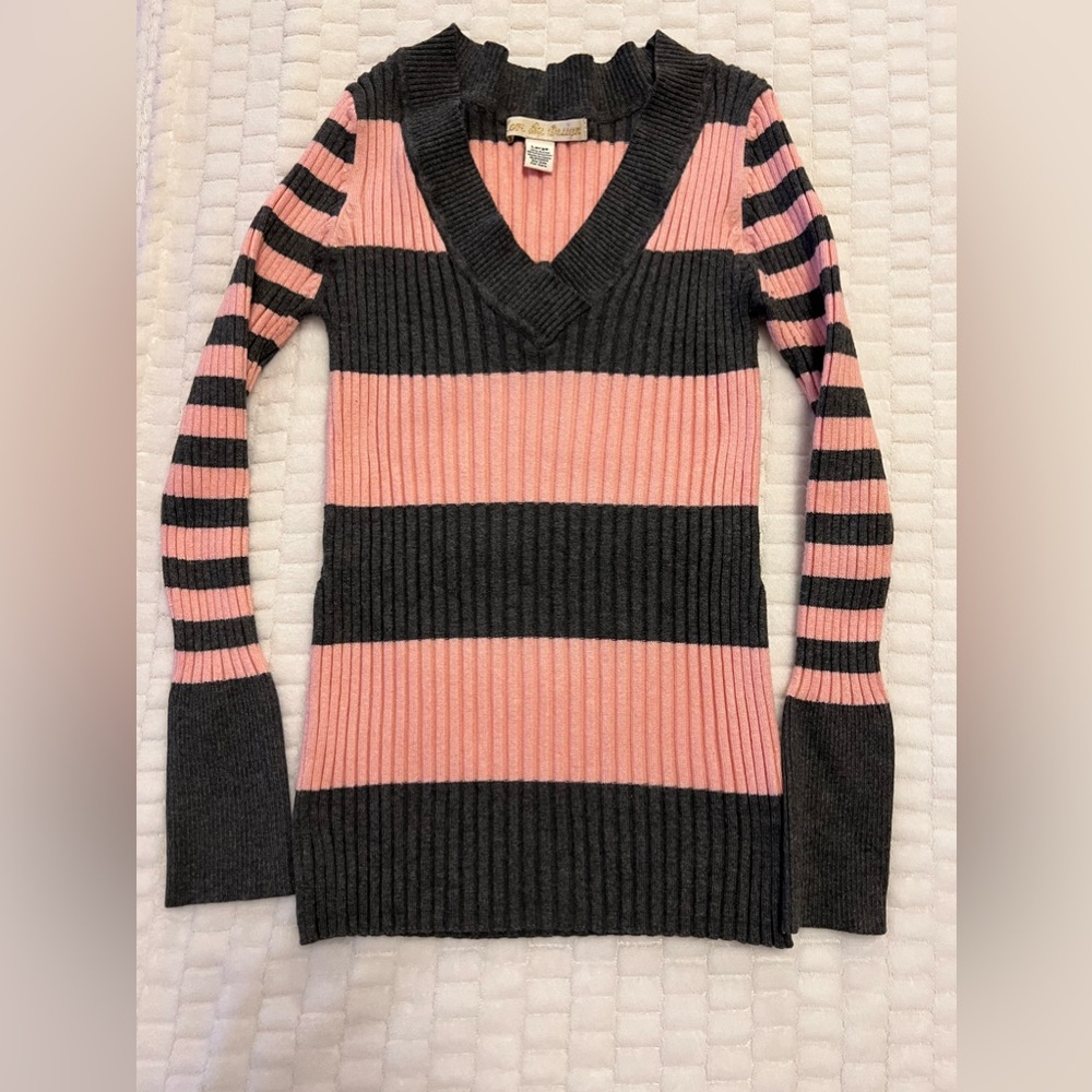 Women’s ribbed sweater